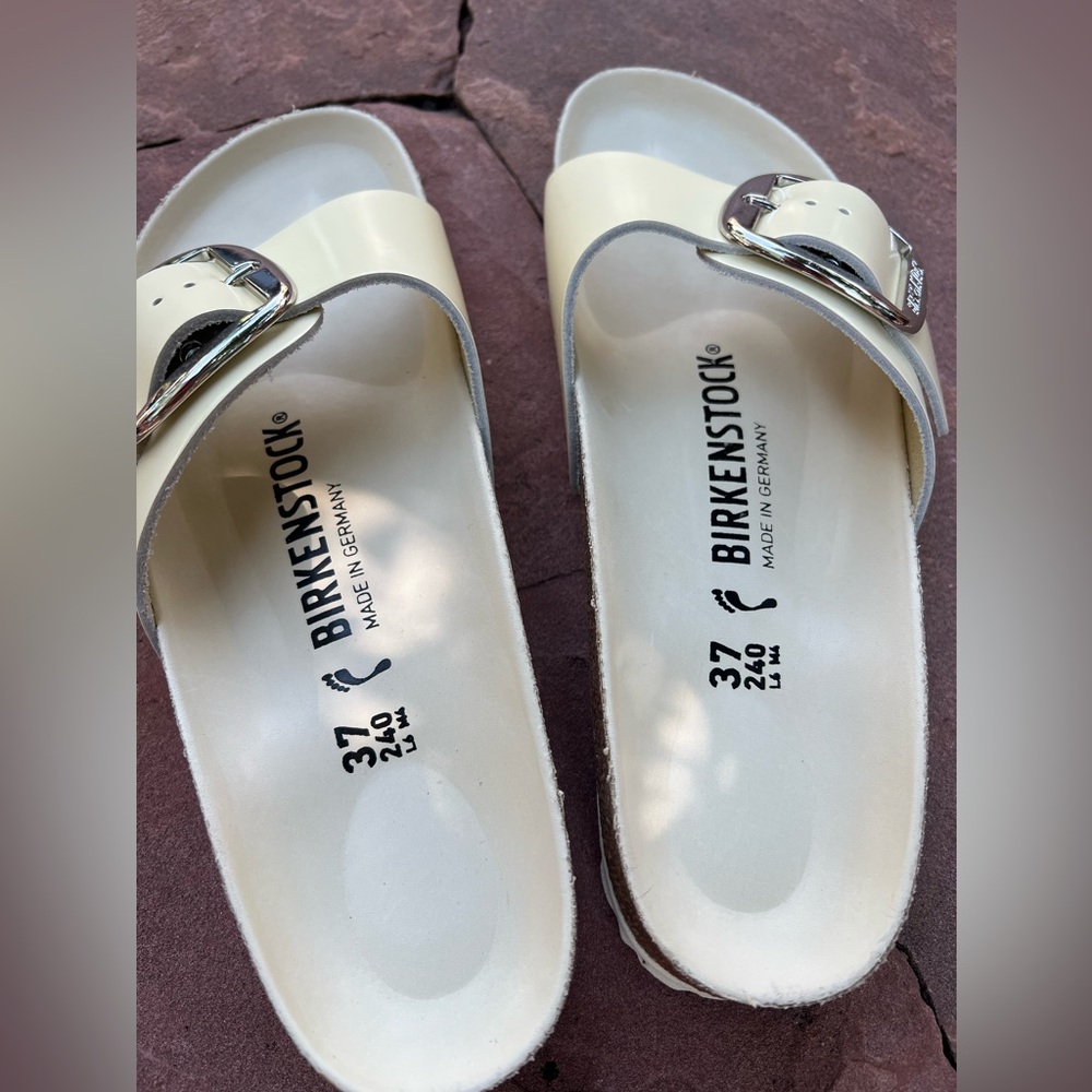 Birkenstock Madrid Big Buckle Butter - Picture 2 of 6